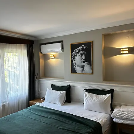 La Palace Sisli 3*